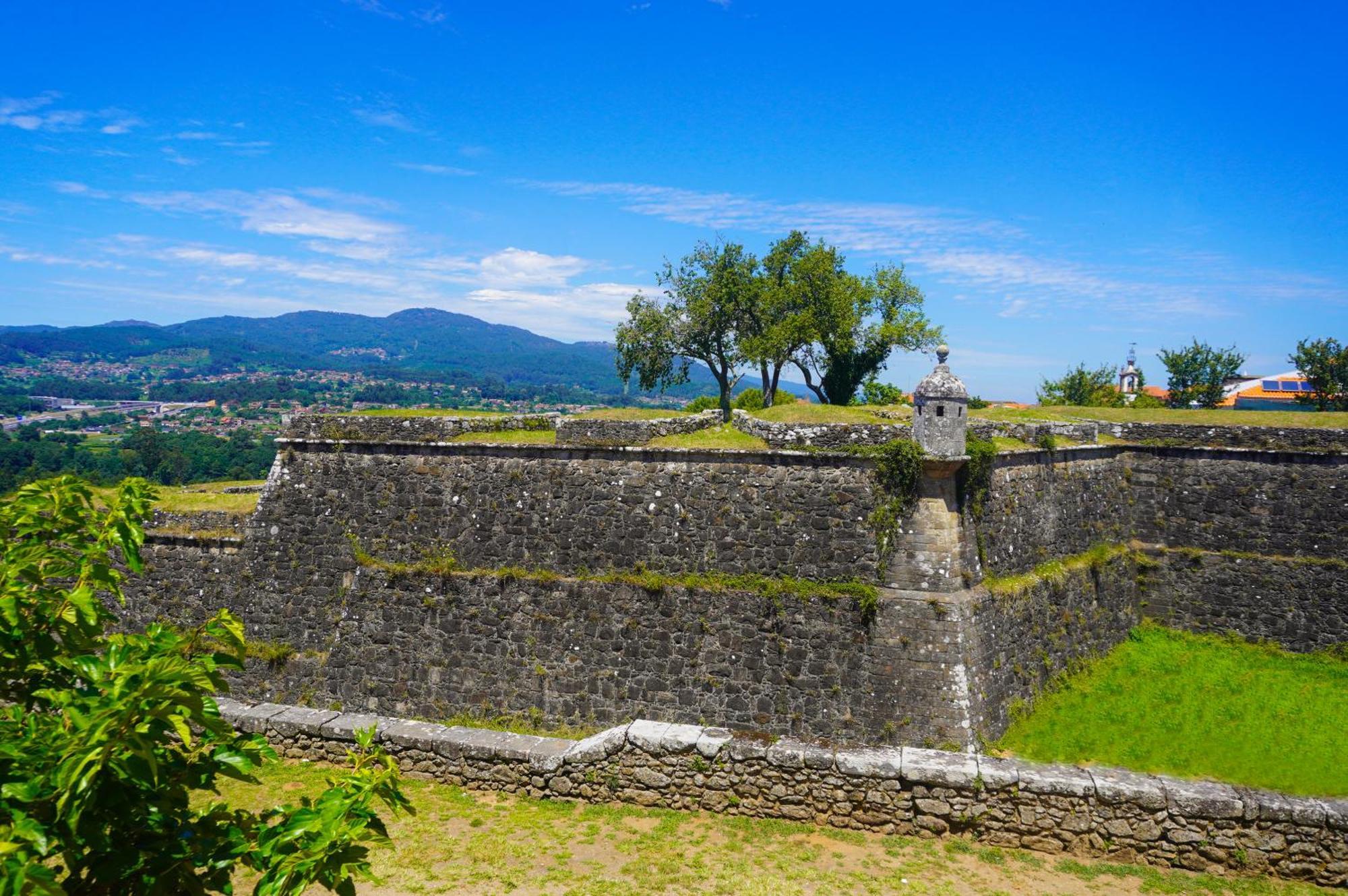 Alojamento Fortaleza Valenca Esterno foto